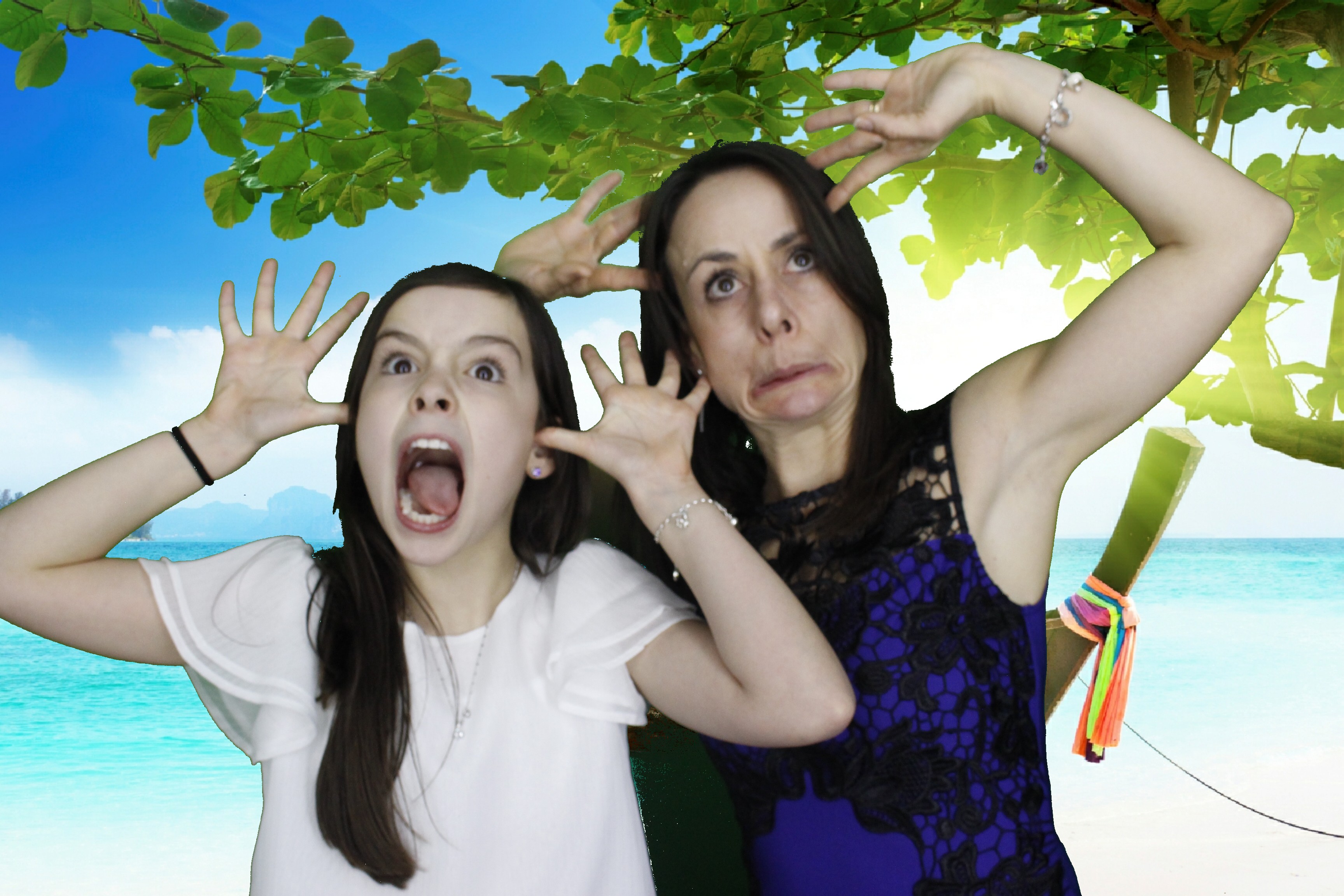 Mr & Mrs Mills | View more photos from the event at gallery.myphotoboothexperience.co.uk/u/MyPhotoBoothExperienceLtd/Mr-Mrs-Mills